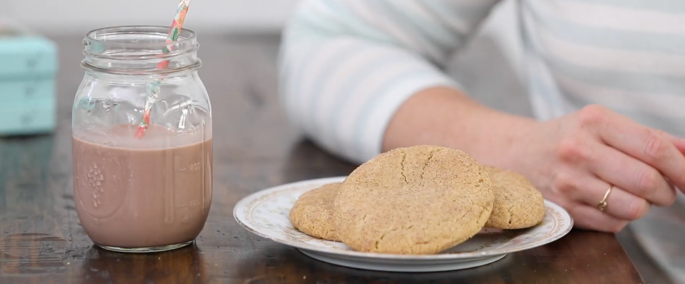 Cookie & Drink Pairings: Cinnamon Sugar + Chocolate Milk